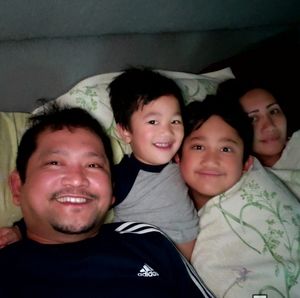 Meet your Posher, Perry luis